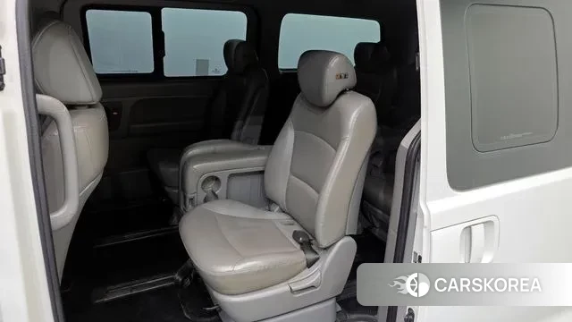 Hyundai The New Grand Starex 2019 Белый из Кореи, фото 2