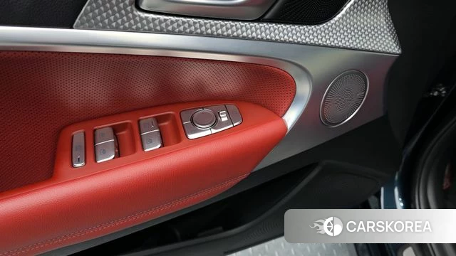 Genesis The New G70 2023 Синий из Кореи, фото 2