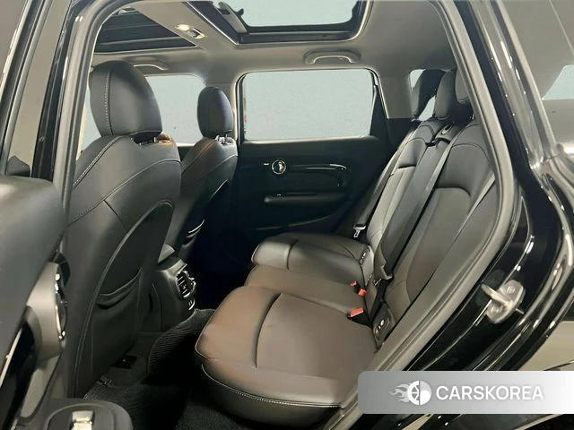 Mini Cooper Clubman 2023 Черный из Кореи, фото 2