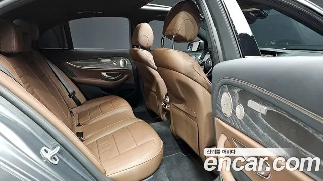 Mercedes-Benz E-Class W213 2022 Серый из Кореи, фото 2