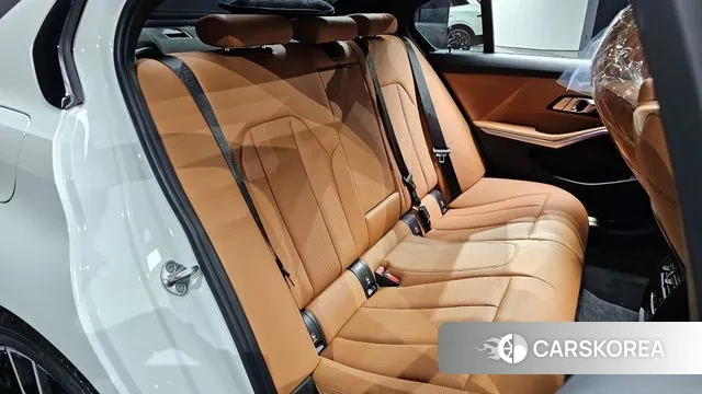 BMW 3 Series (G20) 2022 Белый из Кореи, фото 2