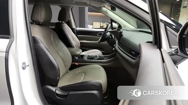 Kia The New Carnival 4th Generation 2024 Белый из Кореи, фото 2