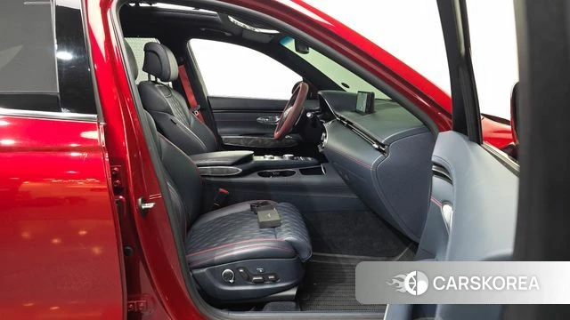Genesis GV70 2022 Красный из Кореи, фото 2