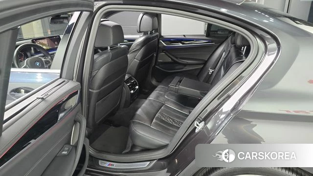 BMW 5 Series (G30) 2022 Серый из Кореи, фото 2