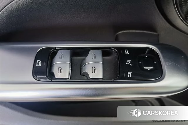 Mercedes-Benz Class C 2023 Белый из Китая, фото 2