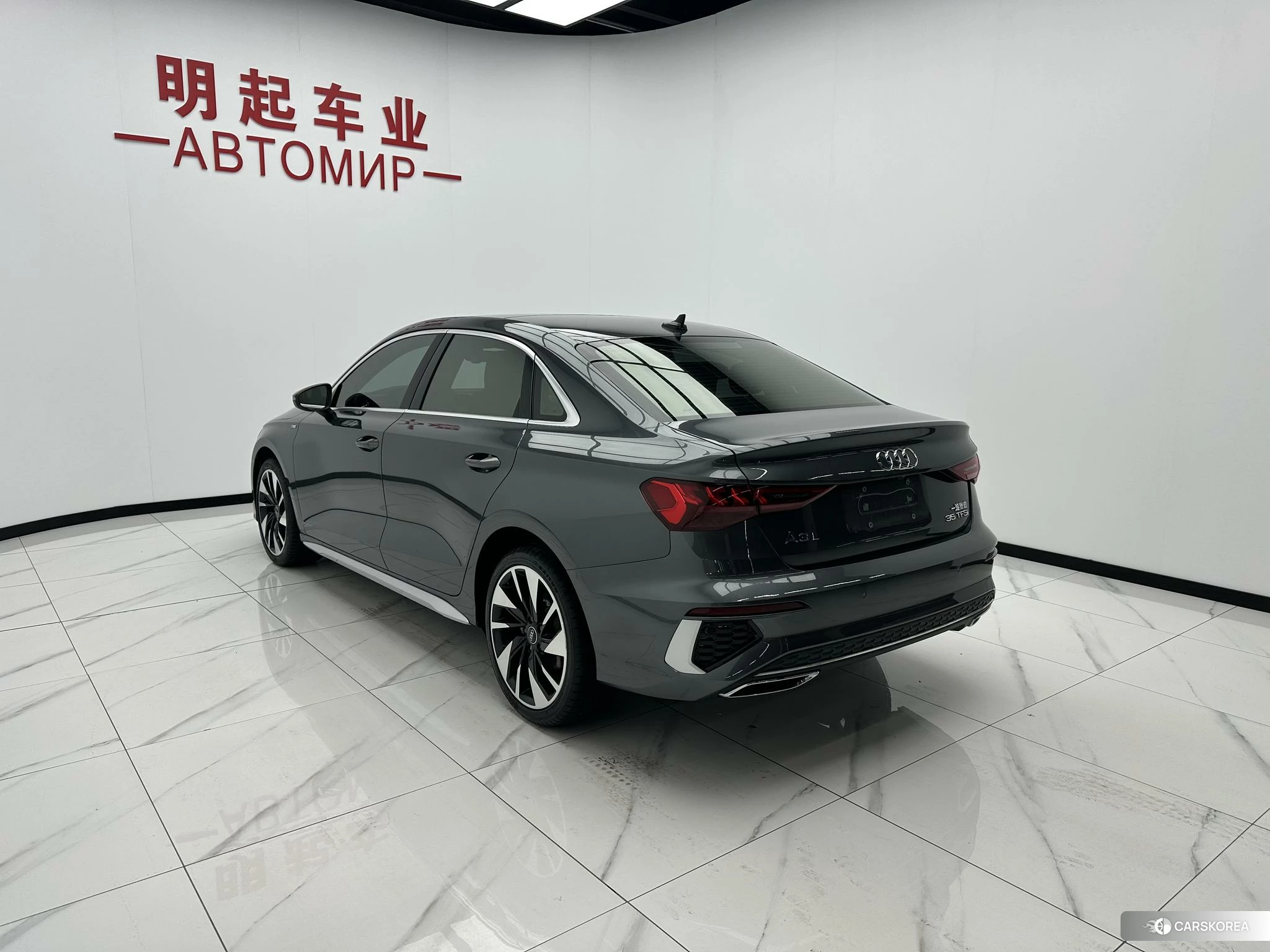 Audi A3 2023 Темно-серый из Китая, фото 2
