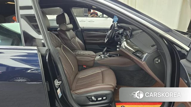 BMW 6 Series GT (G32) 2019 Черный из Кореи, фото 2