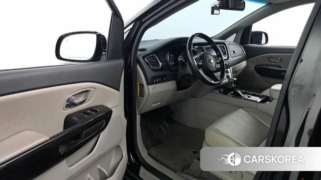 Kia The New Carnival 2019 Черный из Кореи, фото 2