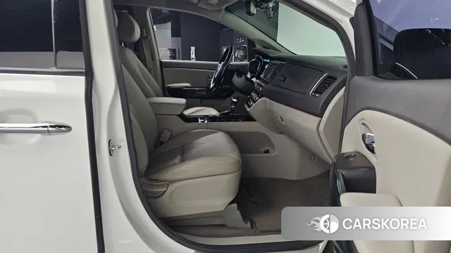 Kia All New Carnival 2018 Белый из Кореи, фото 2