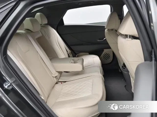 Hyundai Avante (CN7) 2022 Серый из Кореи, фото 2