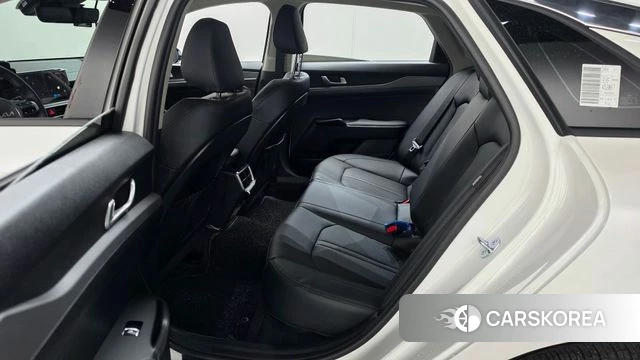 Kia The New K5 3rd generation 2026 Белый из Кореи, фото 2