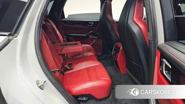 Porsche Cayenne (PO536) 2023 Жемчужный цвет из Кореи, фото 2