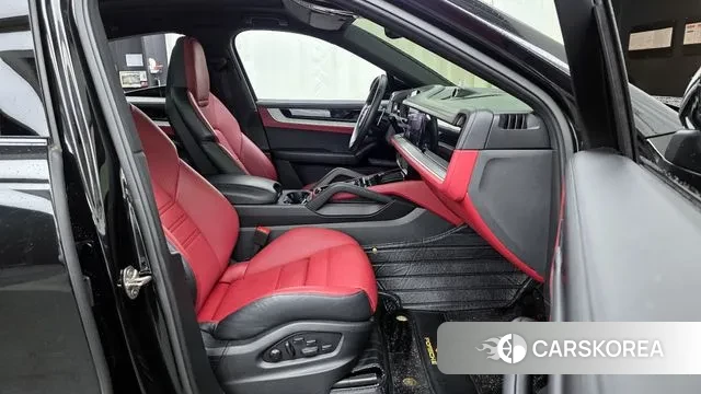 Porsche Cayenne (PO536) 2023 Черный из Кореи, фото 2