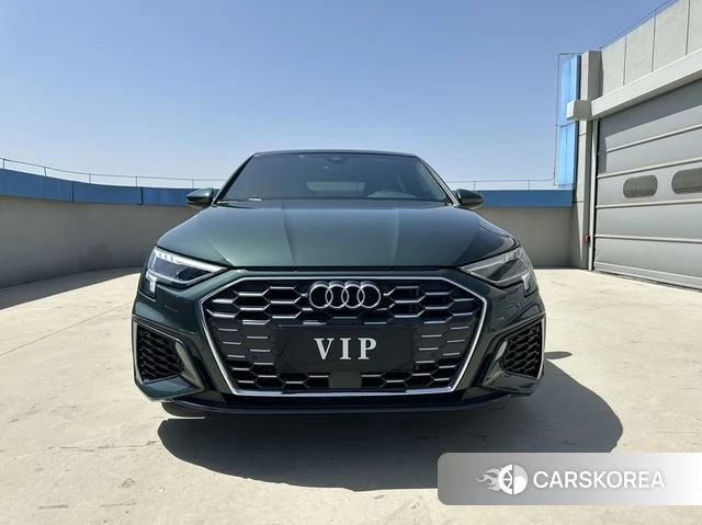 Audi A3 2023 Зеленый из Китая, фото 2