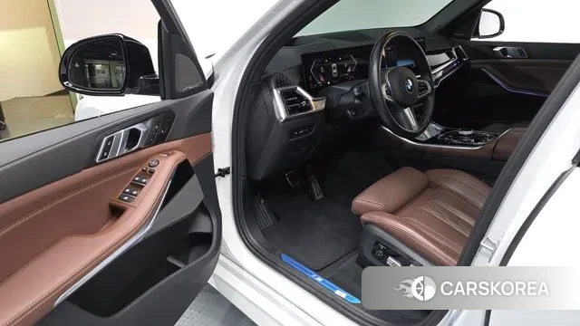 BMW X5 (G05) 2024 Белый из Кореи, фото 2