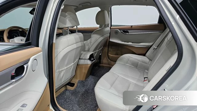 Hyundai The New Grandeur IG Hybrid 2020 Серебристо-серый из Кореи, фото 2