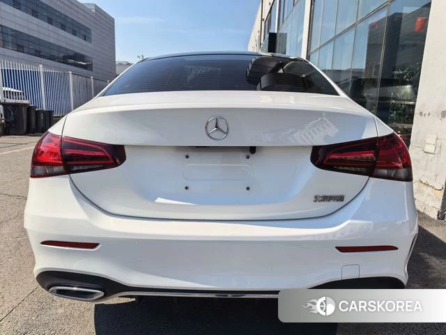 Mercedes-Benz Class A 2022 Белый из Китая, фото 2