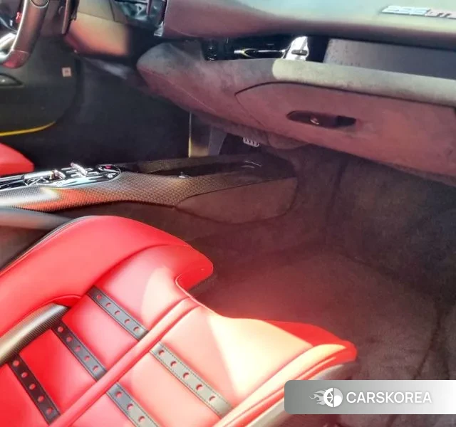 Ferrari 296 GTB 2023 Желтый из Кореи, фото 2