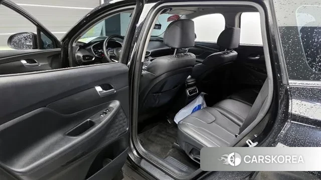 Hyundai The New Santa Fe 2023 Черный из Кореи, фото 2