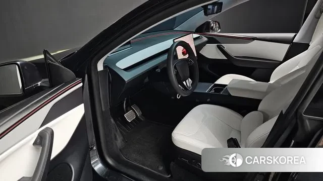 Tesla Model Y 2025 Серый из Кореи, фото 2