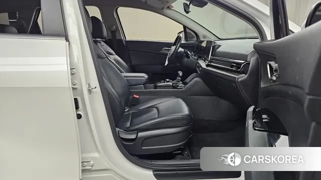 Kia Sportage 5th Generation 2022 Белый из Кореи, фото 2