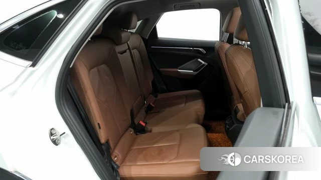 Audi Q3 (F3) 2020 Белый из Кореи, фото 2