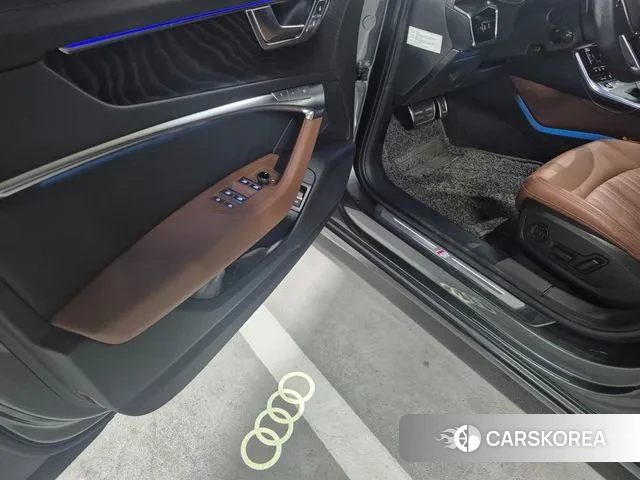 Audi A6 (C8) 2021 Серый из Кореи, фото 2