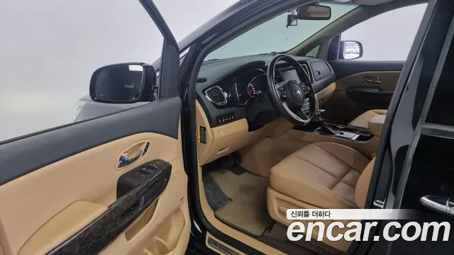 Kia The New Carnival 2020 Черный из Кореи, фото 2