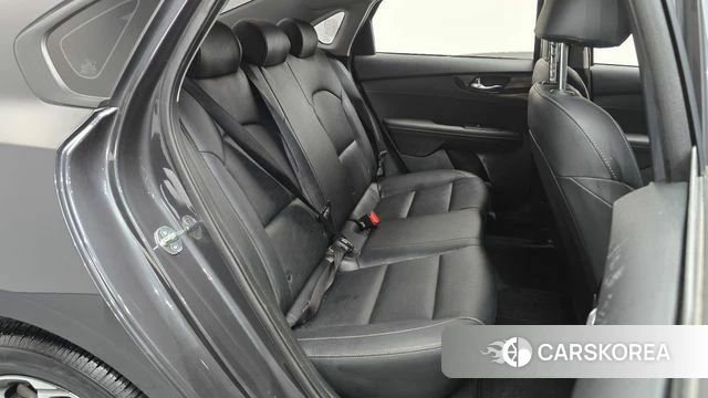 Kia The New K3 2nd generation 2022 Серый из Кореи, фото 2
