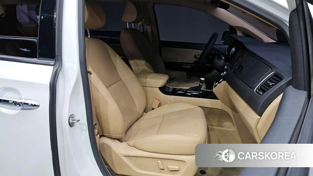 Kia The New Carnival 2018 Белый из Кореи, фото 2