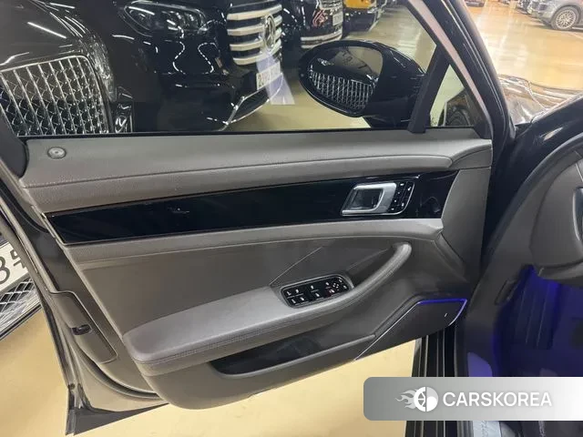 Porsche Panamera (971) 2018 Серый из Кореи, фото 2