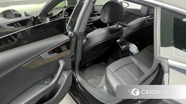 Audi A5 (F5) 2023 Черный из Кореи, фото 2