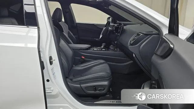 Lexus NX450h + 2nd generation 2022 Белый из Кореи, фото 2