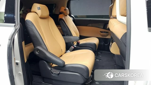 Kia Carnival 4th generation 2021 Белый из Кореи, фото 2