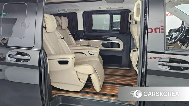 Mercedes-Benz V-Class 2023 Черный из Кореи, фото 2