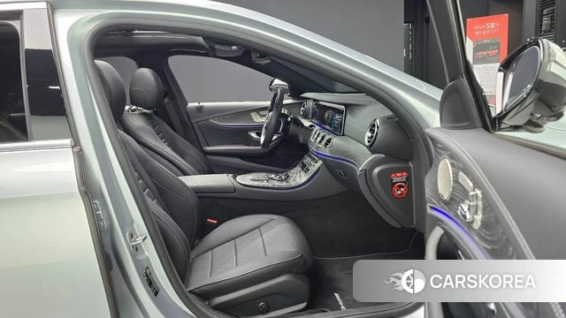 Mercedes-Benz E-Class W213 2022 Серебряный из Кореи, фото 2