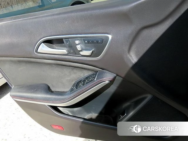 Mercedes-Benz CLA-Class C117 2018 Белый из Кореи, фото 2