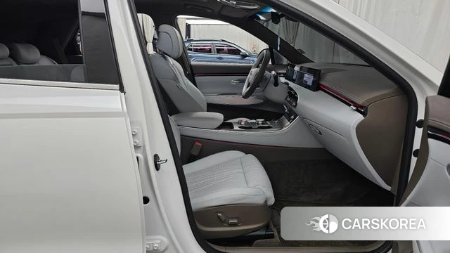 Genesis GV70 2025 Белый из Кореи, фото 2