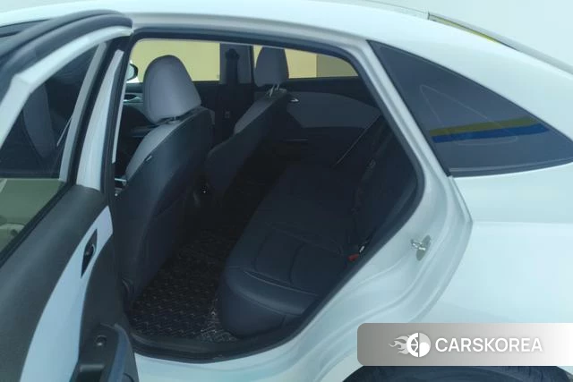 Chevrolet Cruze 2024 Белый из Китая, фото 2