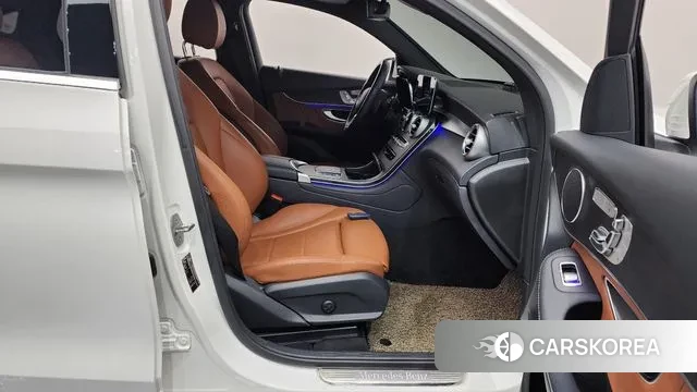 Mercedes-Benz GLC-Class X253 2021 Белый из Кореи, фото 2