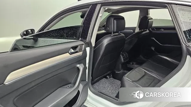 Volkswagen Arteon 2018 Белый из Кореи, фото 2