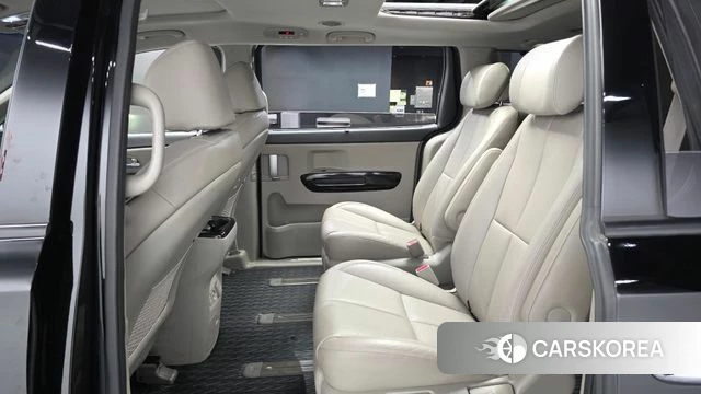 Kia The New Carnival 2018 Черный из Кореи, фото 2