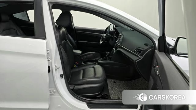 Hyundai The New Avante AD 2019 Белый из Кореи, фото 2