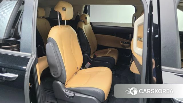 Kia Carnival 4th generation 2023 Черный из Кореи, фото 2