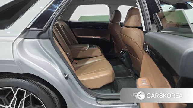 Hyundai Grandeur Hybrid (GN7) 2023 Серебряный из Кореи, фото 2