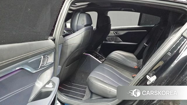 BMW 8 Series (G15) 2024 Черный из Кореи, фото 2