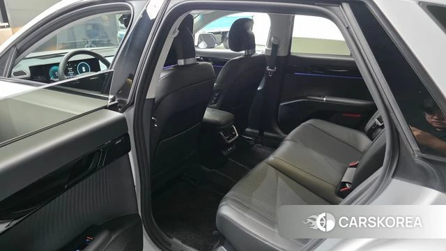 Hyundai Grandeur Hybrid (GN7) 2024 Белый из Кореи, фото 2