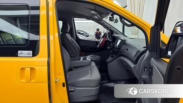 Hyundai The New Grand Starex 2018 Желтый из Кореи, фото 2