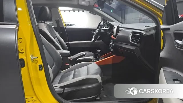 Kia Stonic 2018 Серый из Кореи, фото 2