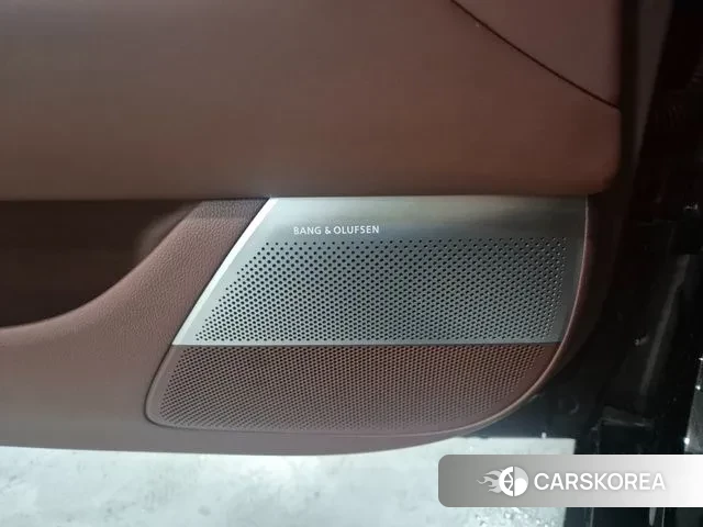 Genesis G90 (RS4) 2022 Черный из Кореи, фото 2